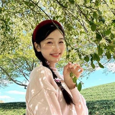 阳光中的青时雨
